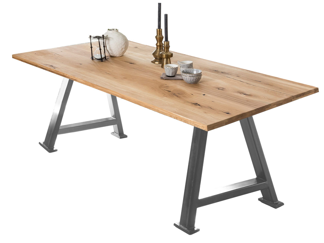 Tisch 220x100 cm Platte Wildeiche geölt, silbernes A-Gestell | Plattenstärke 20 mm auf 40 mm aufgedoppelt, aus durchgehenden Lamellen, Breite der Vierkantrohre 5 cm, Überstand 19cm