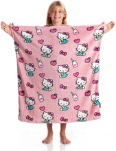 Laden Sie das Bild in den Galerie-Viewer, Kuscheldecke für Kids zum anziehen MOMONGA HELLO KITTY 90x80 cm - 